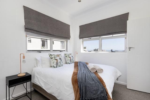 3 Bedroom Property for Sale in Green Point Western Cape